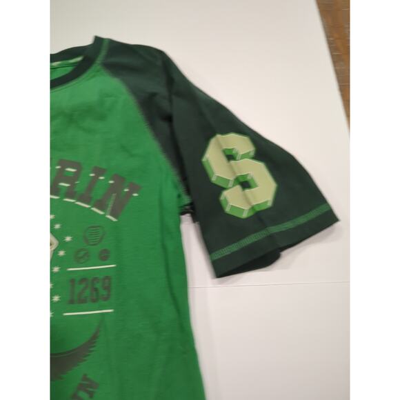 NWT Wizarding World Of Harry Potter Small Green Slytherin Team Captain T-shirt - Picture 3 of 8